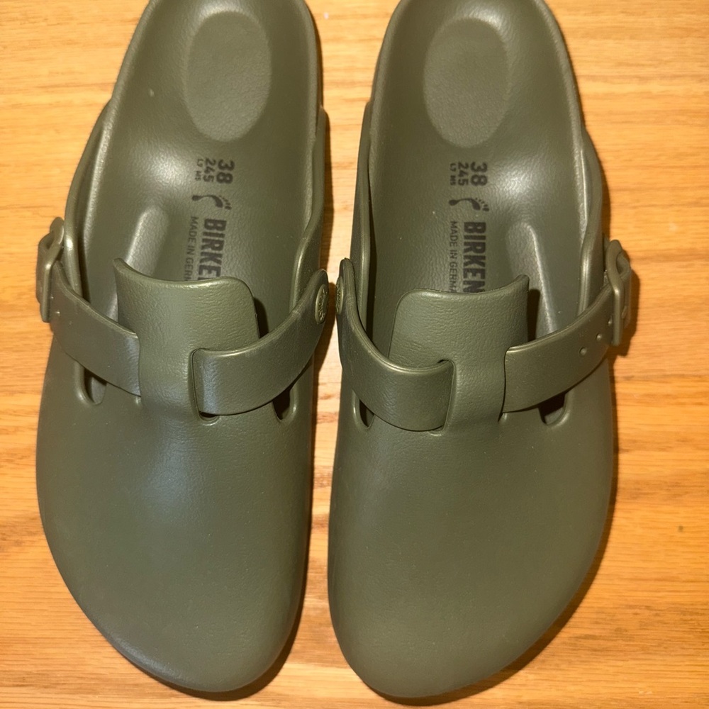 Birkenstock rubber clogs